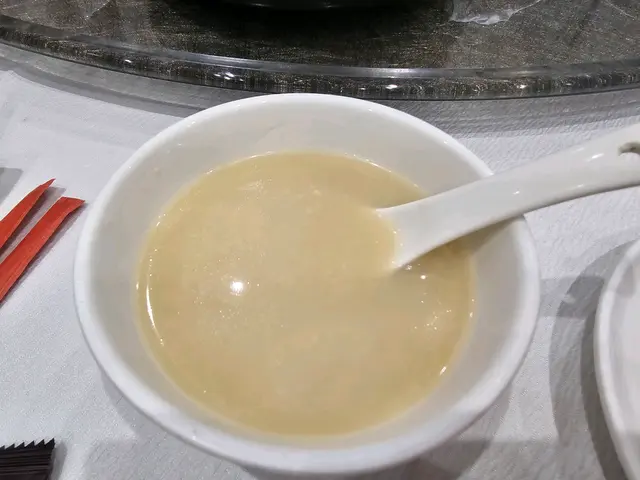 老火湯(一壺)腐竹白果生熟薏米豬肚湯