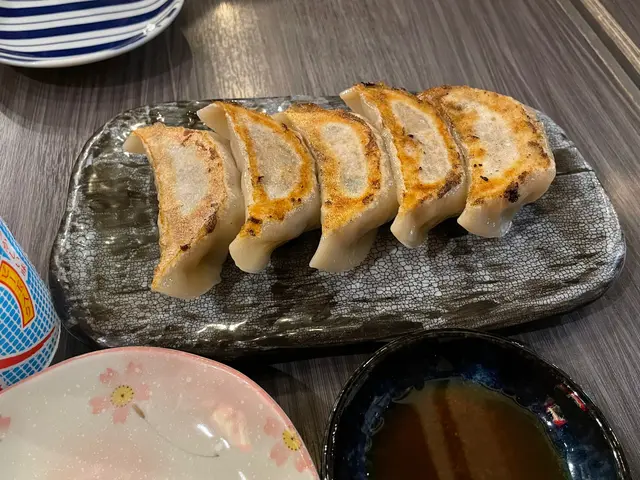 神虎餃子