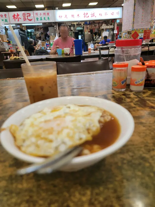 凍奶茶：自己用兩個紅茶包沖，之後加啲練奶，一定好飲過佢。 