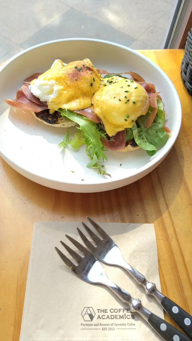 Parma Ham Egg Benedict