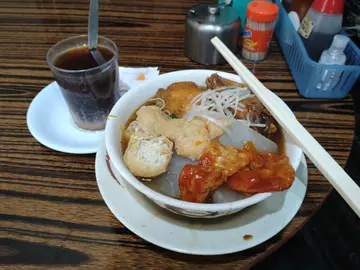 五個餸 幼麵冇加底