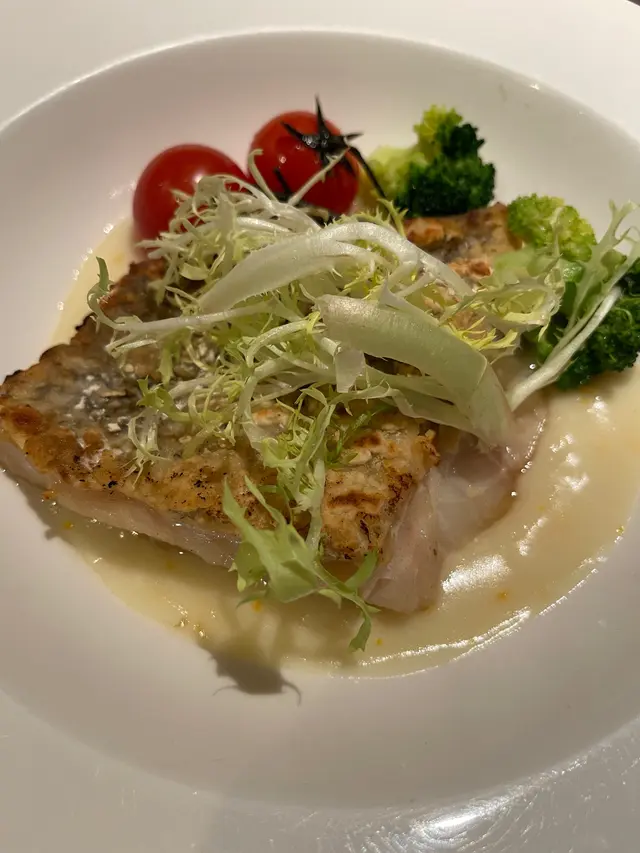 香煎石斑柳配香橙忌廉汁