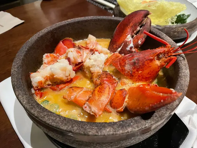 必食之選,波士頓龍蝦又大又甜,龍蝦湯都喝光,配上脆米口感多層次