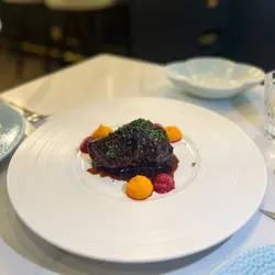 Slow-cooked beef cheek