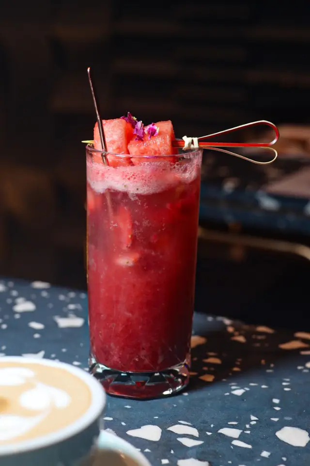 招牌西瓜草莓梳打 