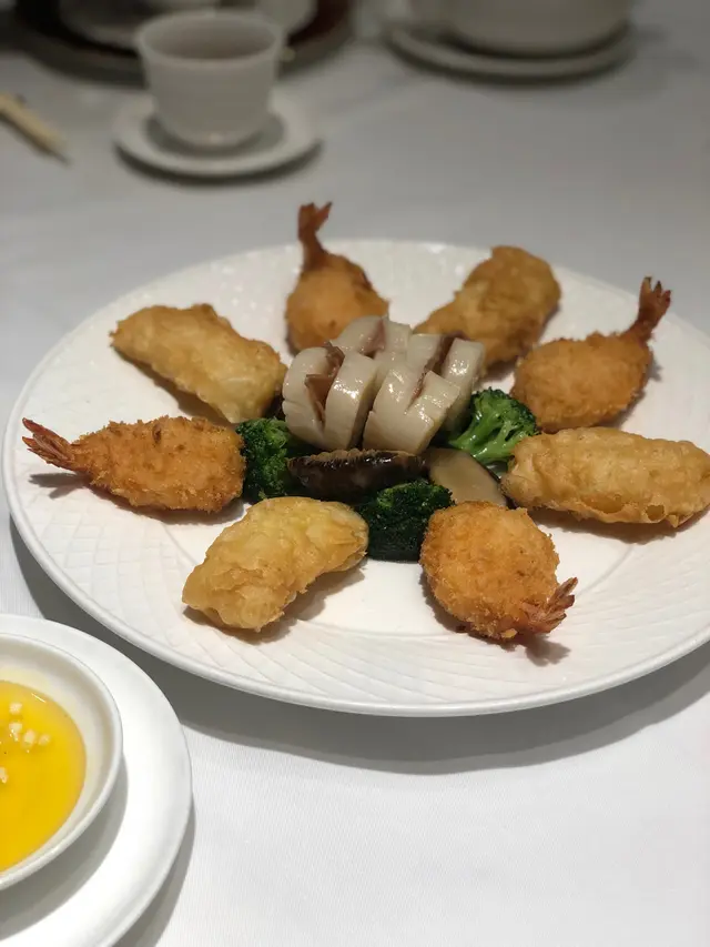 威化海鮮卷、翡翠麒麟帶子、西檸琵琶蝦