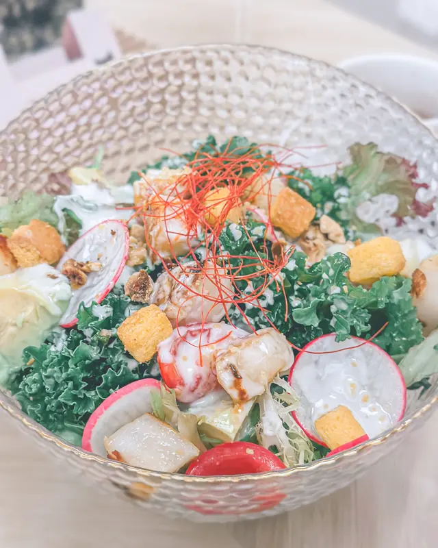 北海道帆立貝羽衣甘藍沙律