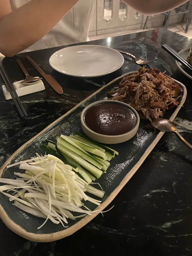 香酥鴨跟薄餅