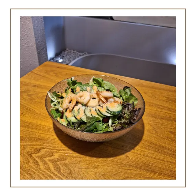 笑哈蝦牛油果柚子醋沙律