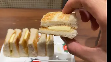 鮮牛油咖央吐司