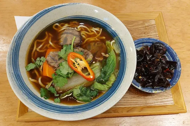 紅燒腱心牛肉麵