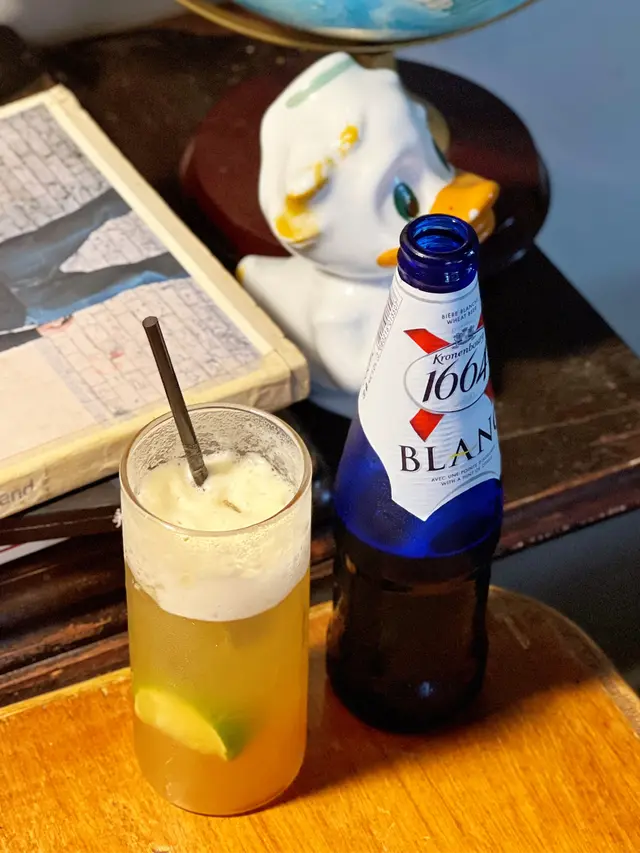 Peach 1664 Blanc Beer