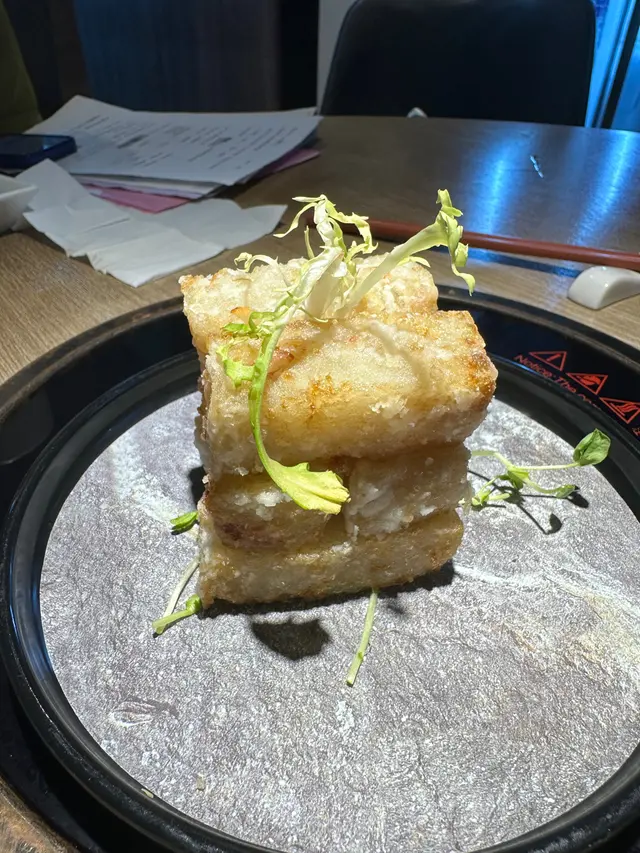 蘿蔔糕：乾身硬實，不是用xO醬炒的，味道可以