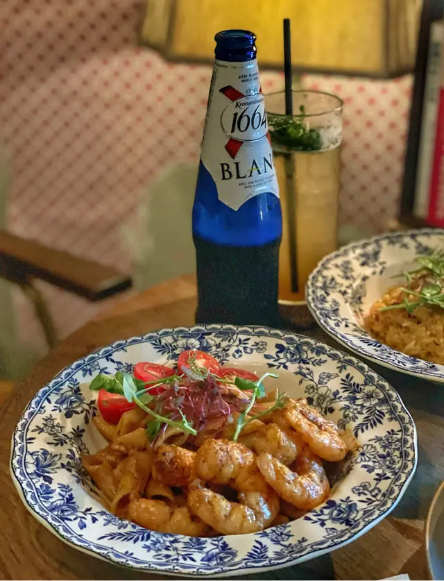 喇沙龍蝦汁配大蝦長通粉