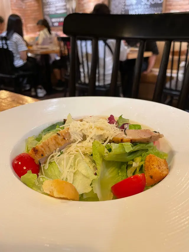 香草雞肉凱撒沙律