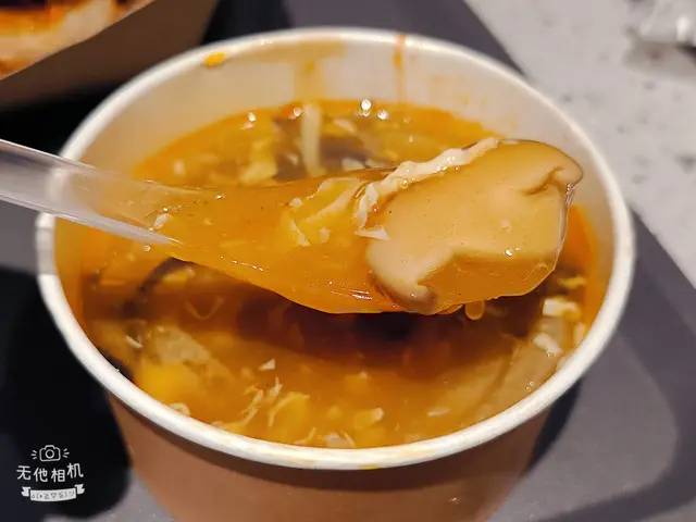 酸辣湯唔算好酸同埋辣.用料上乘.材料都充足！👍😋😋