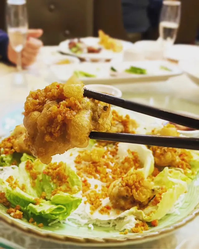 大大隻，炸粉粉量恰到好處，大大隻，食完好滿足