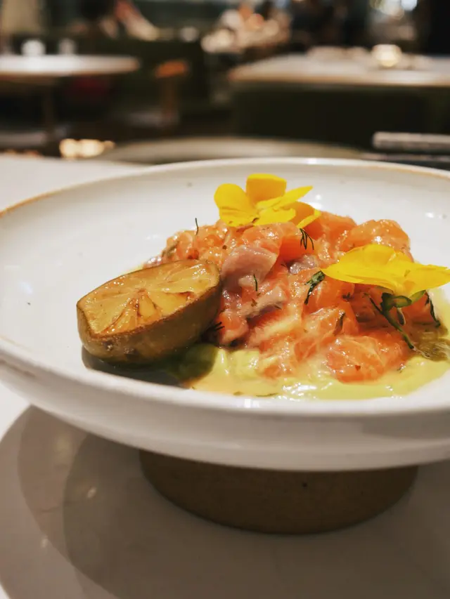 泰式三文魚牛油果他他