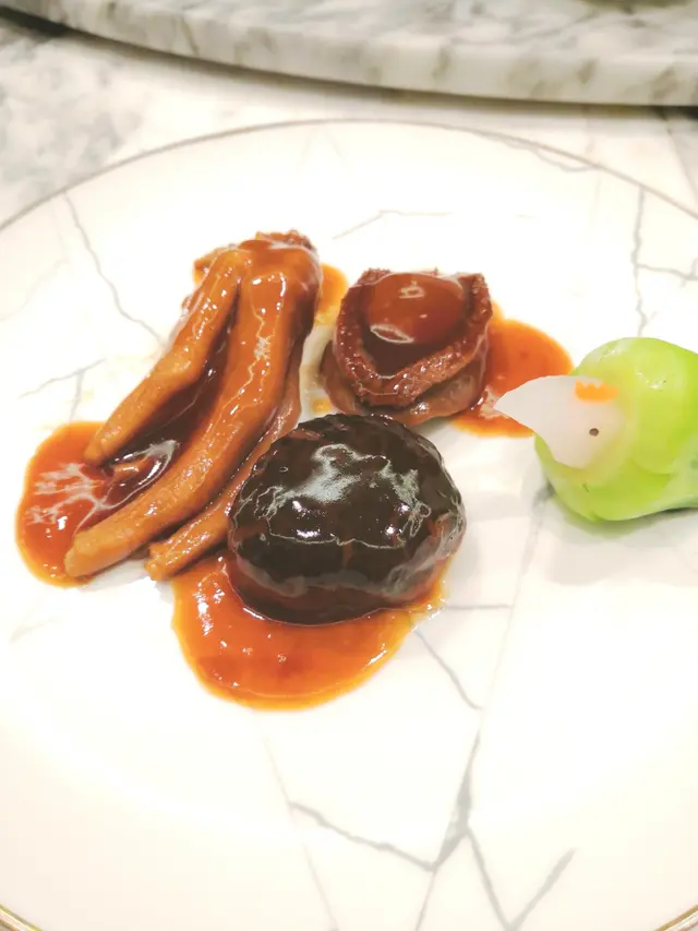 鮑魚扣鵝掌北菇