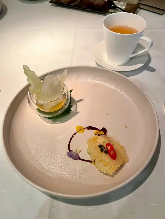 冰鎮本地白玉涼瓜、青花椒拌鮮螺片