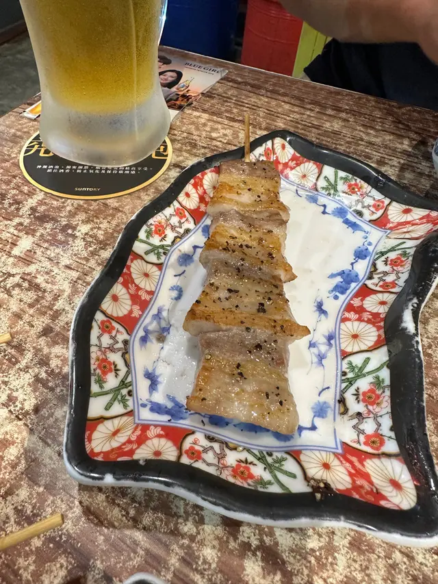 燒黑豚肉五花腩