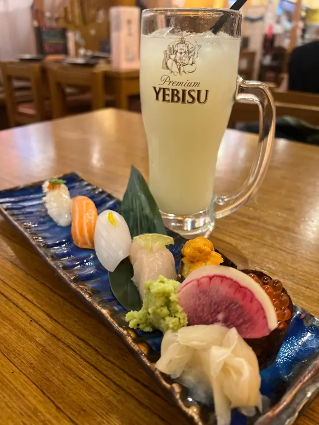 🍣極上壽司盛合,呢個正丫有我鐘意食嘅放晒係度😝三文魚子壽司,海膽壽司,帆立貝壽司,墨魚壽司,三文魚壽司,左口魚裙邊壽司😚好新鮮
好味🌟🌟🌟🌟🌟