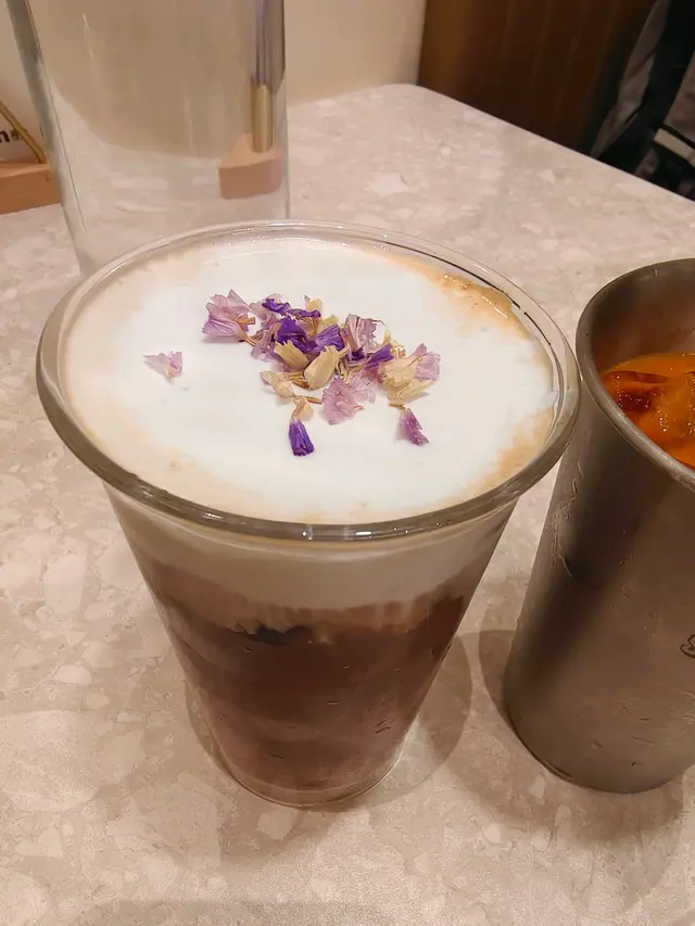 手作奶蓋美式咖啡