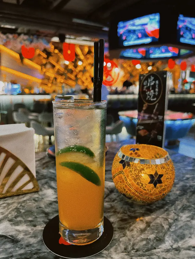 𝙏𝙧𝙤𝙥𝙞𝙘𝙖𝙡 𝙄𝙨𝙡𝙖𝙣𝙙