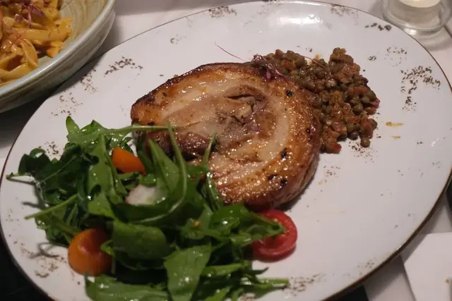 意式脆皮燒豬腩卷