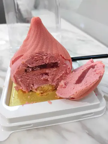 红莓慕丝蛋糕