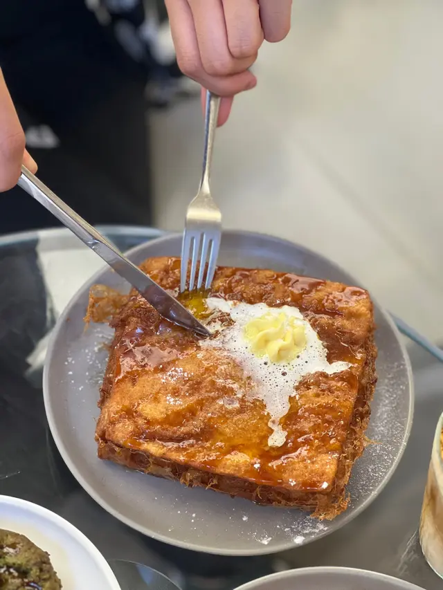 Salted Caramel Apple French Toast