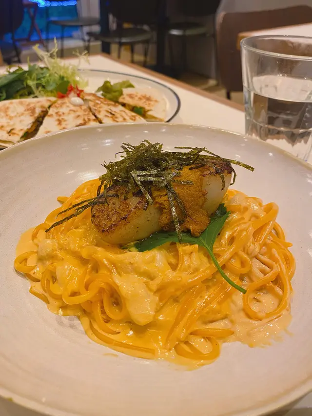 Sea Urchin & Scallop Linguine