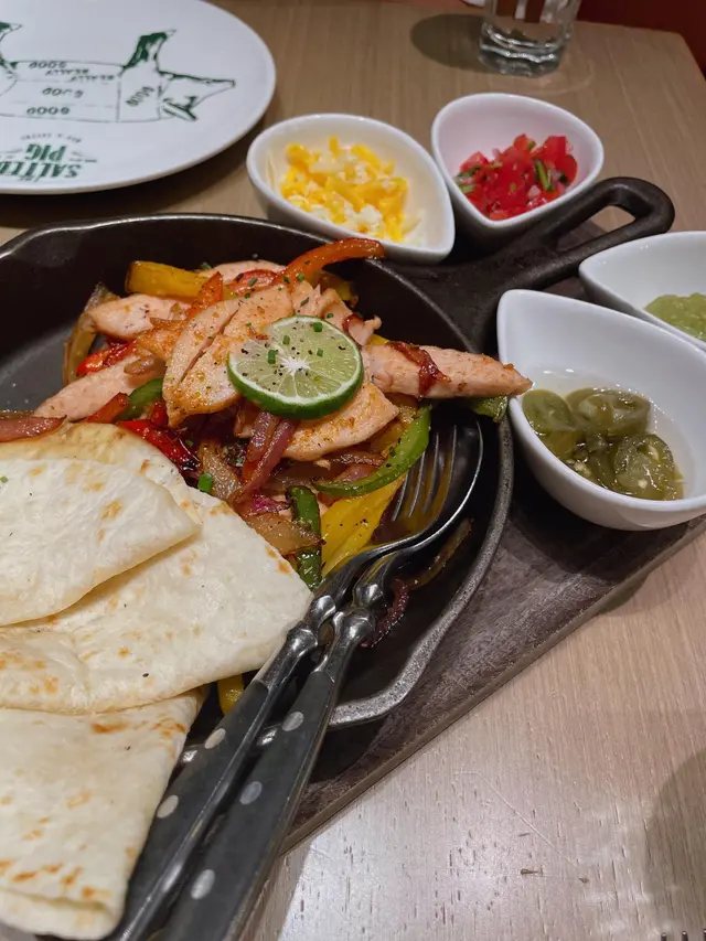 墨西哥烤雞肉夾餅