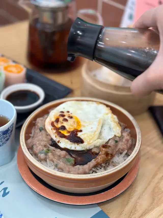 牛肉煎蛋蒸飯