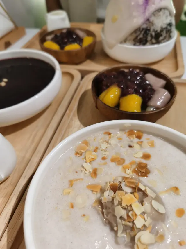 芋泥西米露盛盤