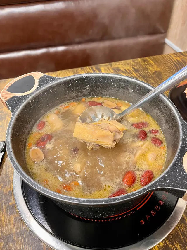 藥膳花雕醉雞煲