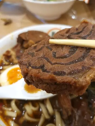 招牌牛腱肉牛筋麵