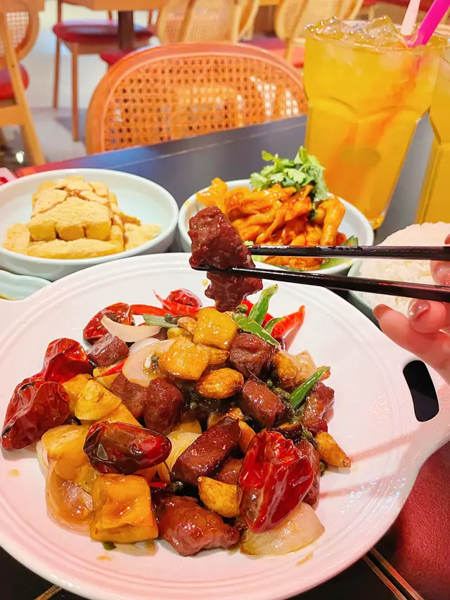 鮮椒香煎雪花牛肉粒