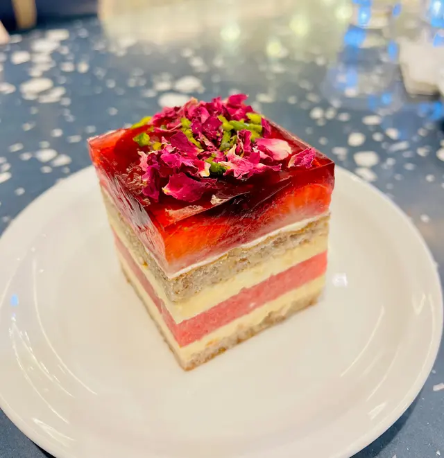 招牌草莓西瓜蛋糕