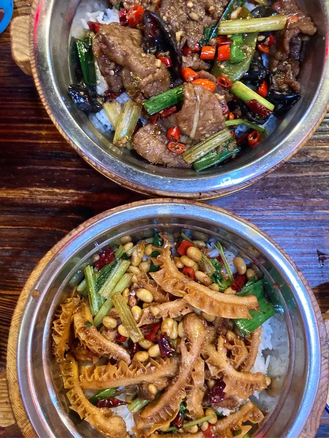 湘式炒牛肚絲木桶飯