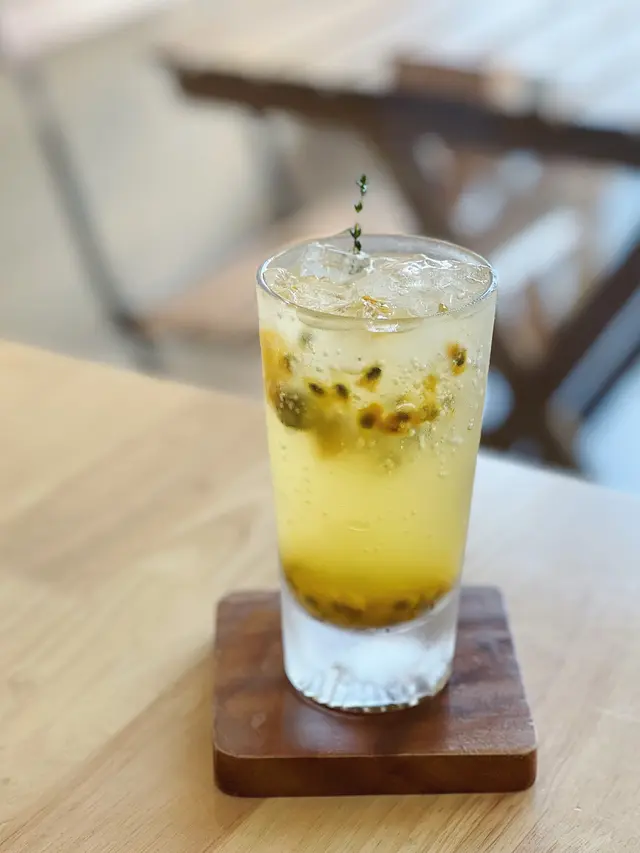 百香果桔子氣泡水