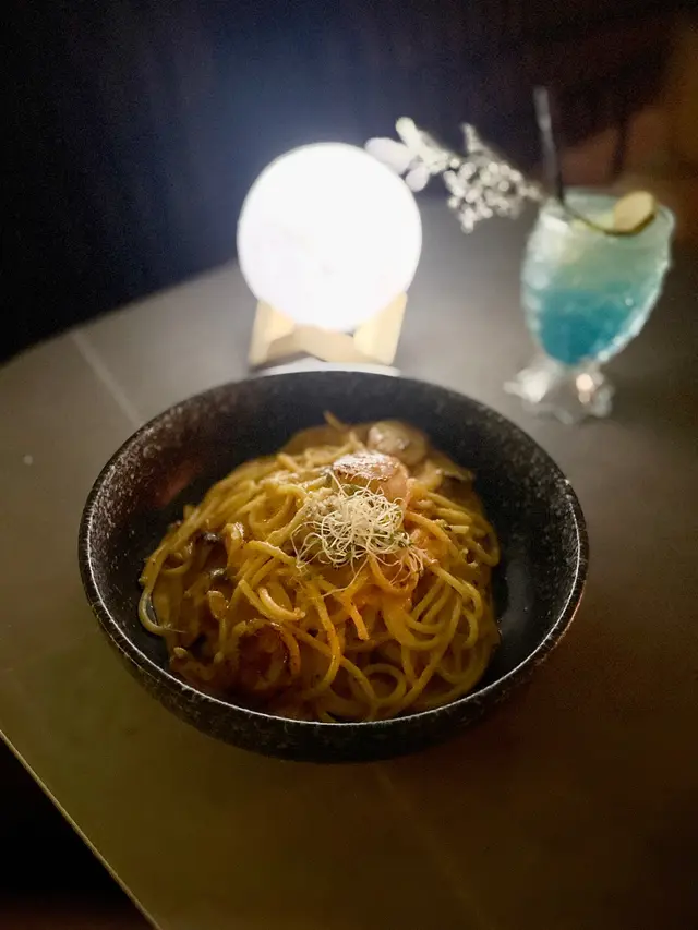 Tomato and XO Cream Sauce Spaghetti with Scallop