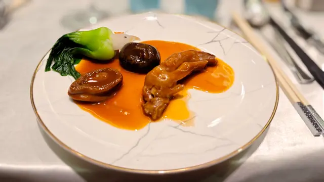 鮑魚扣鵝掌北菇