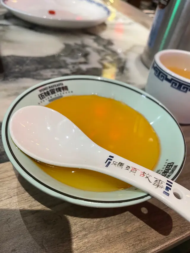 無味，靠糖水，口感凍冰冰消暑