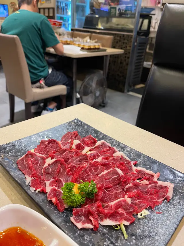 本地招牌手切肥牛