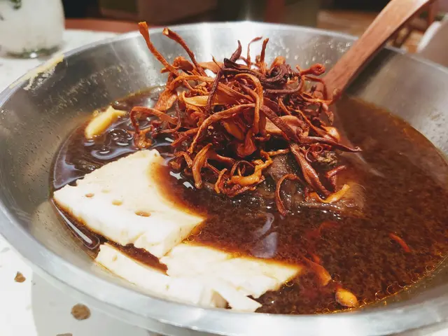 招牌牛肉麵台灣寬粉絲