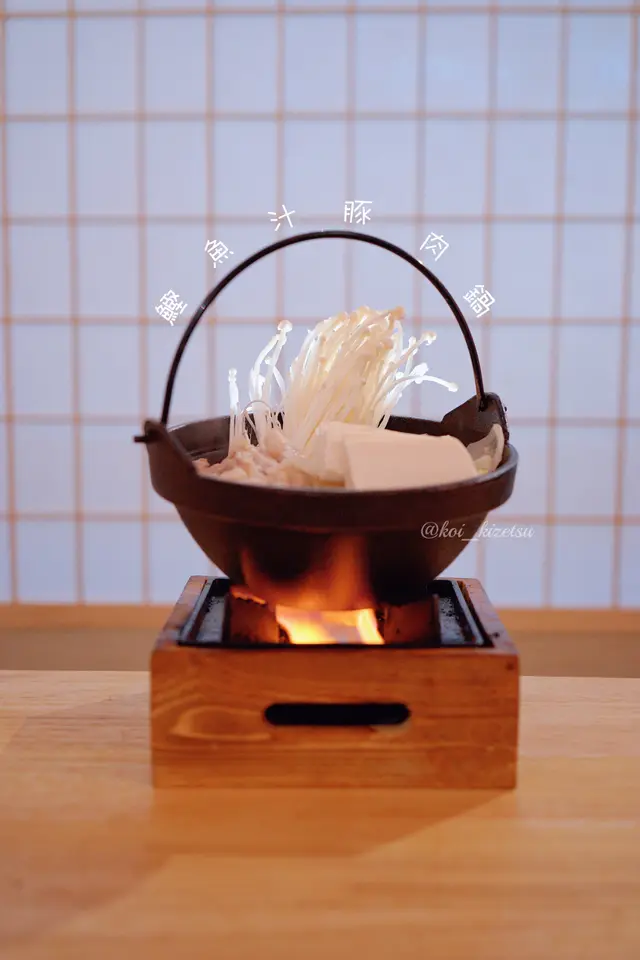 豆腐香滑且吸了鰹魚汁,鮮甜可口