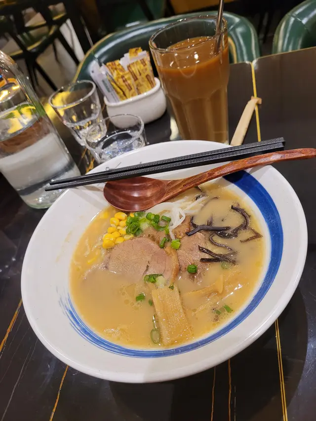 醬香豚肉叉燒拉麵配常温咖啡