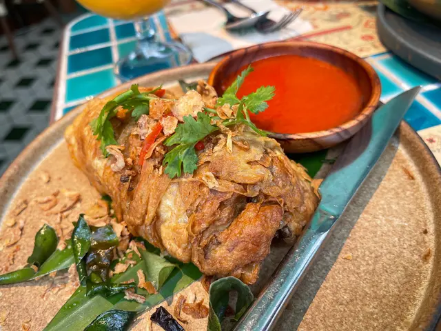 寫就寫住special,但我唔覺得非常special。 材料十足,大大份,但奄列蛋有啲老,蟹肉味唔夠出。雖然啖啖肉,但唔算非常好味。