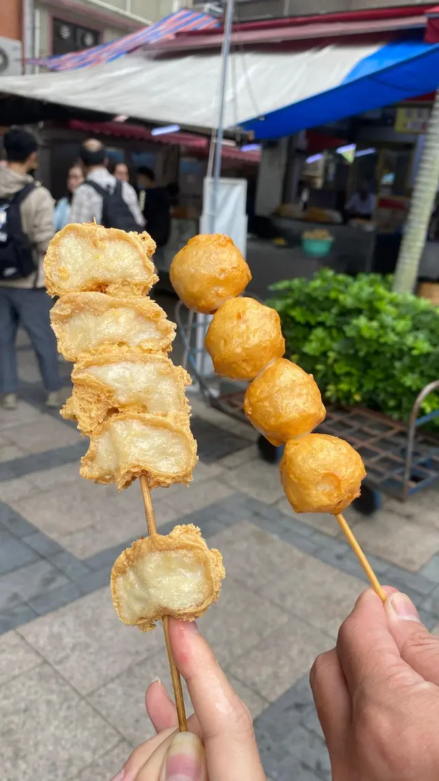 炸豆卜，炸墨魚丸